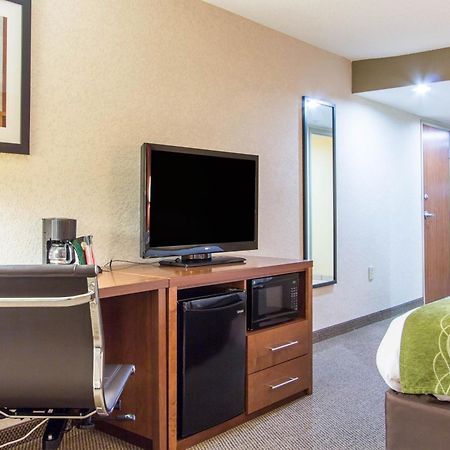 Comfort Inn & Suites Airport Convention Center North Charleston Exteriör bild