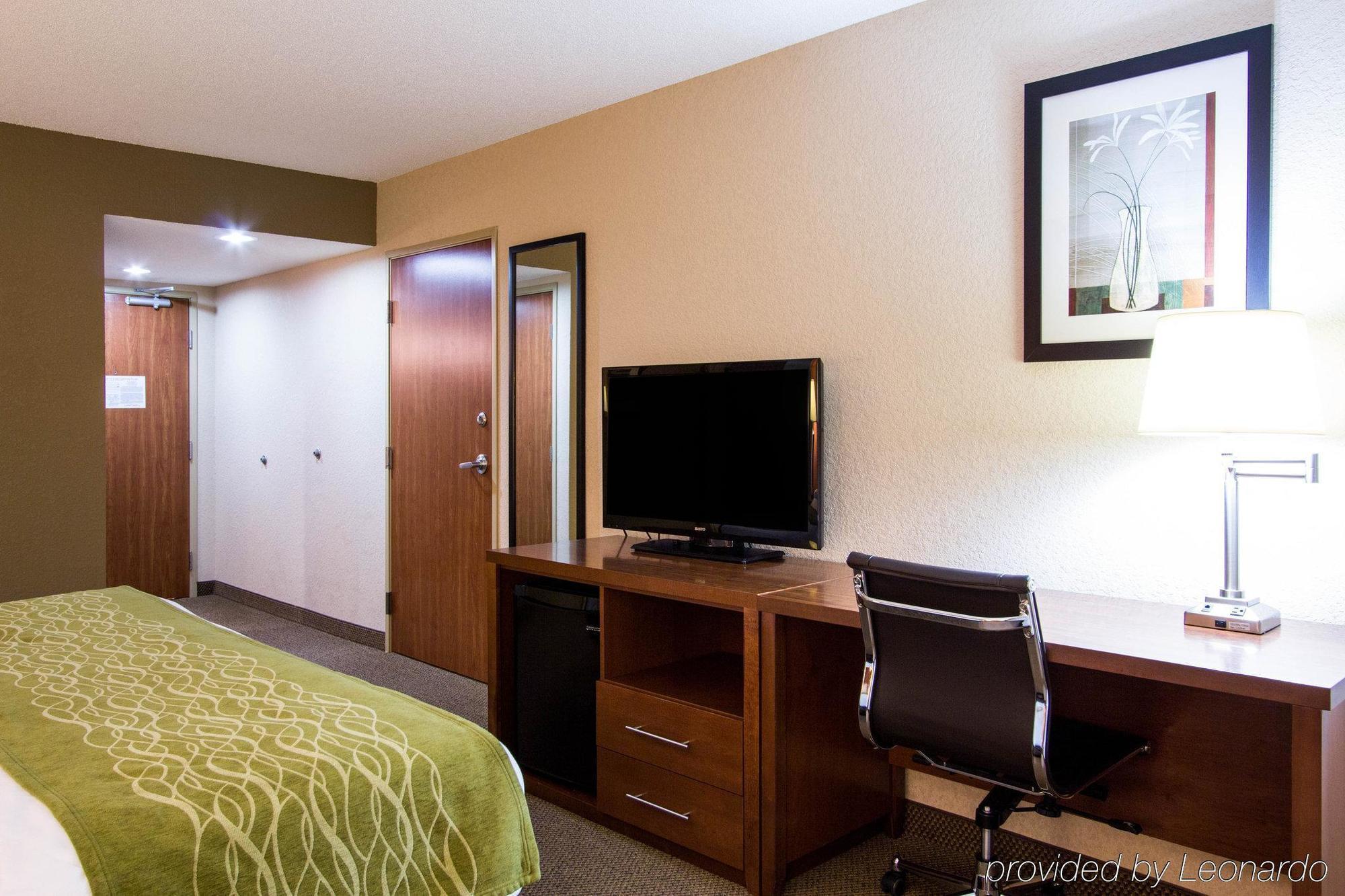 Comfort Inn & Suites Airport Convention Center North Charleston Exteriör bild