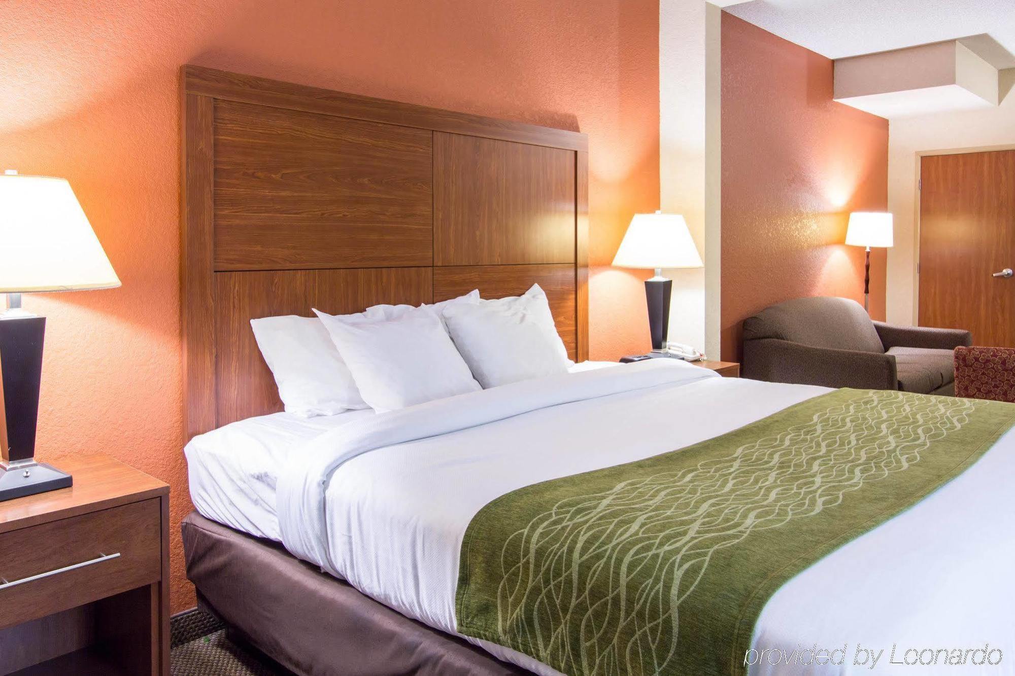 Comfort Inn & Suites Airport Convention Center North Charleston Exteriör bild