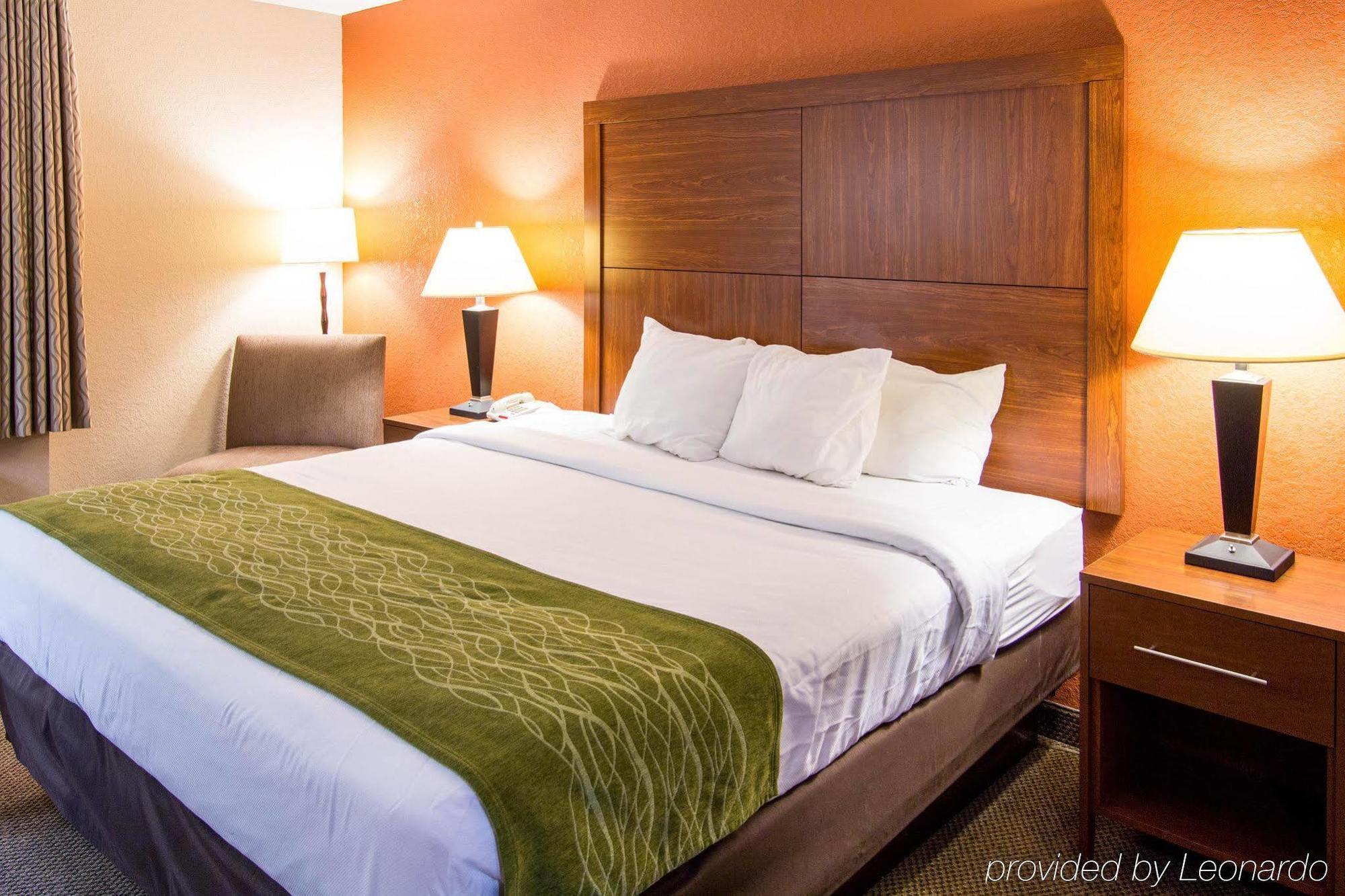 Comfort Inn & Suites Airport Convention Center North Charleston Exteriör bild